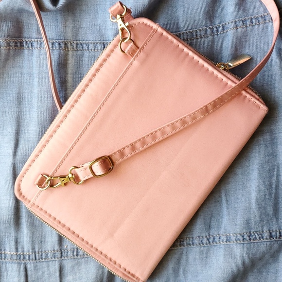 Crossbody Wallet - Picture 5 of 6